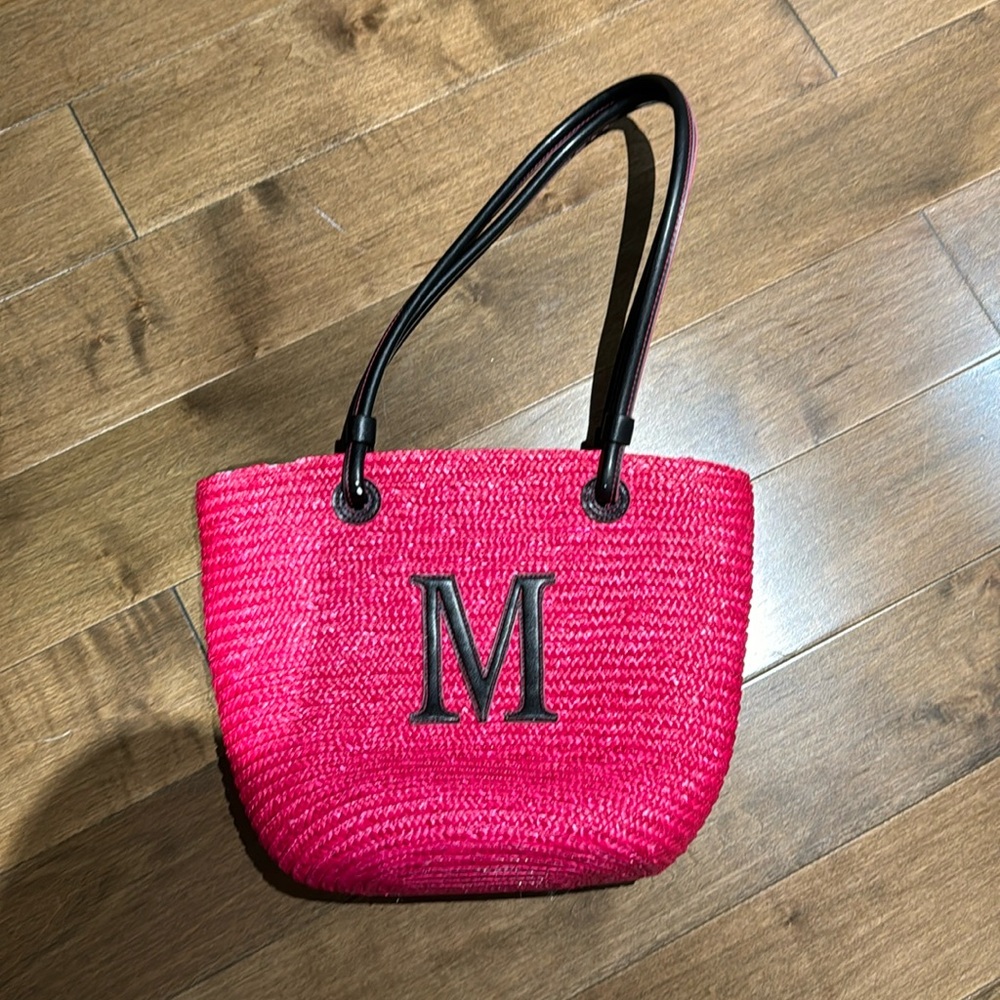 Straw bag fuschia pink